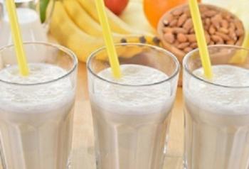 Banana amande smoothie 450