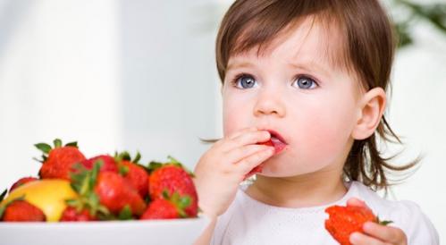 Enfants et fruits